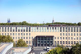 Universität zu Köln - Hauptgebäude - Ansicht von oben
